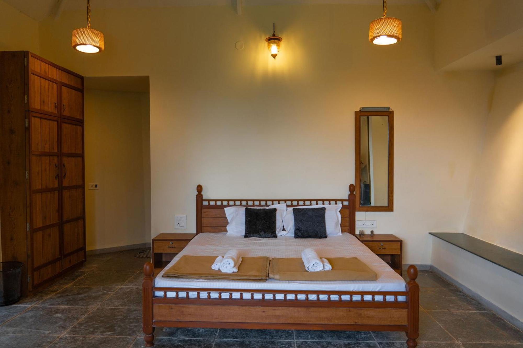 Rajlok Resorts Пуна Экстерьер фото