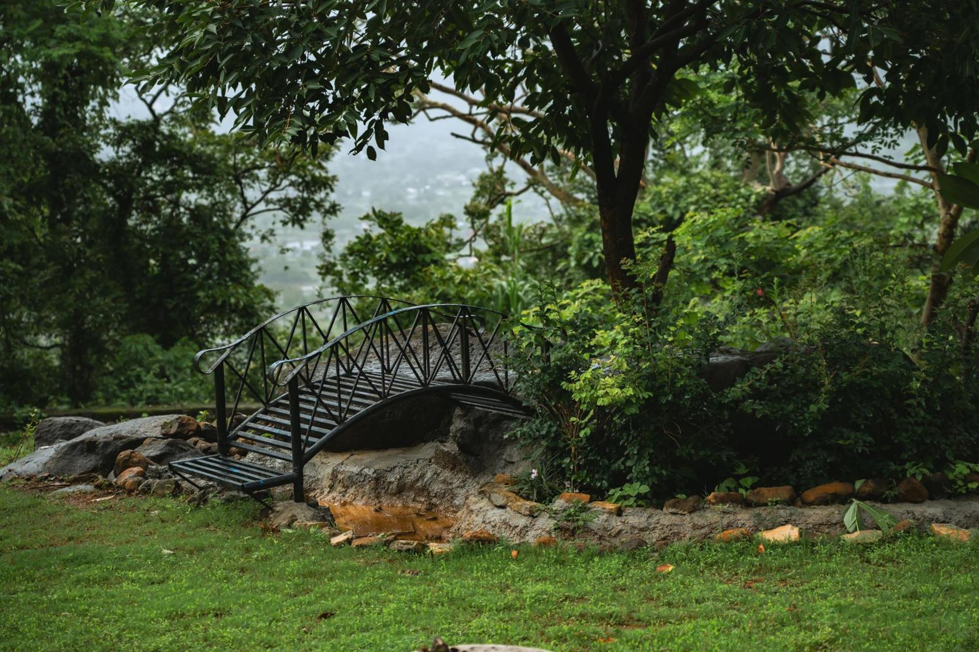 Rajlok Resorts Пуна Экстерьер фото